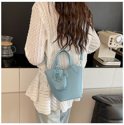 Bucket Bag Shoulder Bag One Size 2025 Spring Magnetic Buckle PU Women's Bag