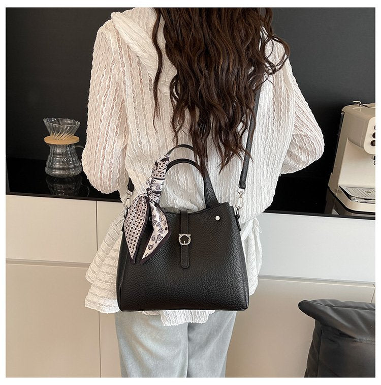 Magnetic Buckle Shoulder Bag Women's Bag 2025 Spring Tote Bag PU One Size