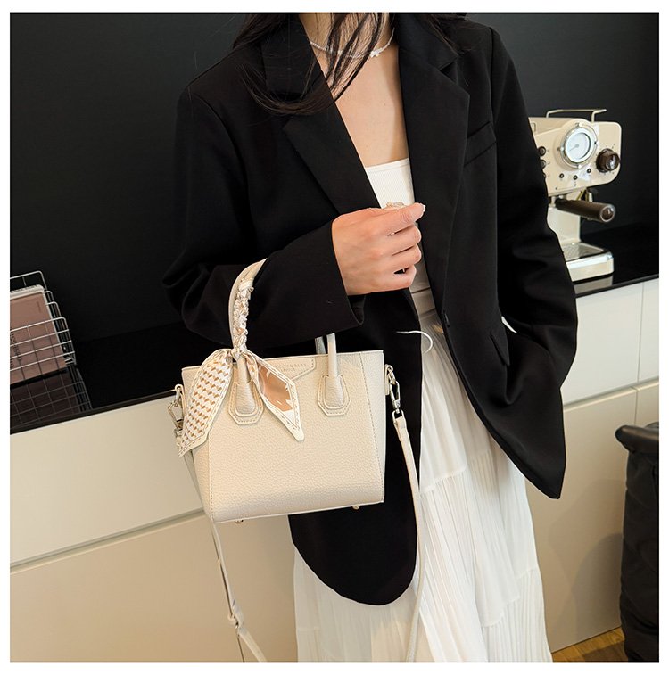 Single Shoulder Crossbody Handbag PU Zipper One Size Women's Bag