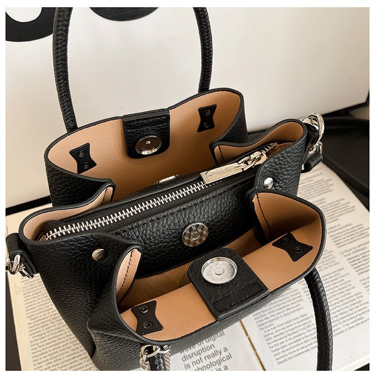 Women's Bag Zipper PU One Size 2025 Summer Basket Bag Shoulder Bag