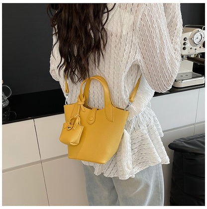 Bucket Bag Shoulder Bag One Size 2025 Spring Magnetic Buckle PU Women's Bag