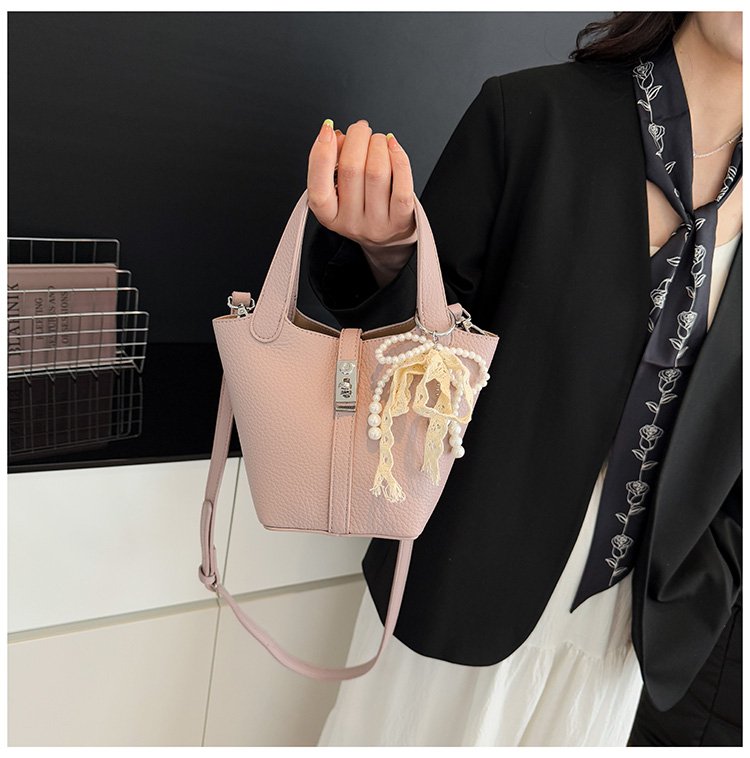 Bucket Bag Women's Bag PU Shoulder Bag Lock Buckle