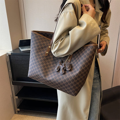 One-shoulder large-capacity commuting lightweight hand-carry tote bag