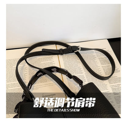 Women's Bag PU One Size Bucket Bag Magnetic Buckle Shoulder Bag