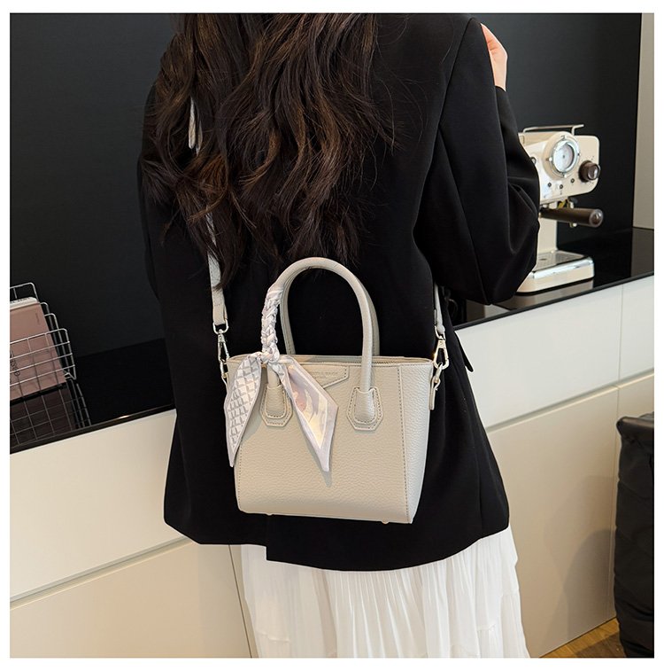 Single Shoulder Crossbody Handbag PU Zipper One Size Women's Bag