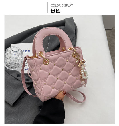 Rhombus embroidery pearl handbag bucket bag