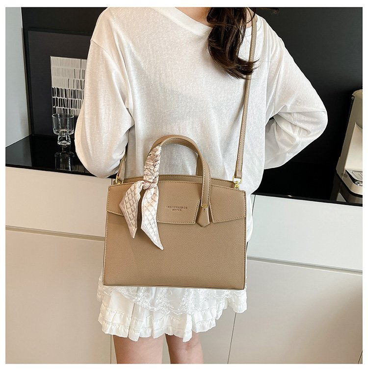 Single Shoulder Bag One Size Small Square Bag Women's Bag PU 2025 Autumn Zipper