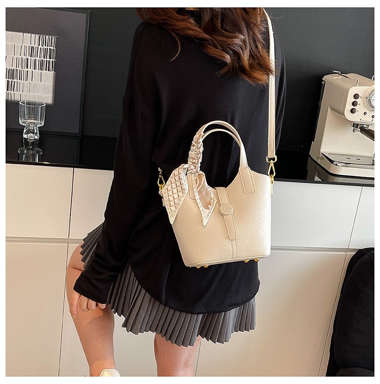 One Size Bucket Bag Vegetable Basket Bag Women's Bag PU