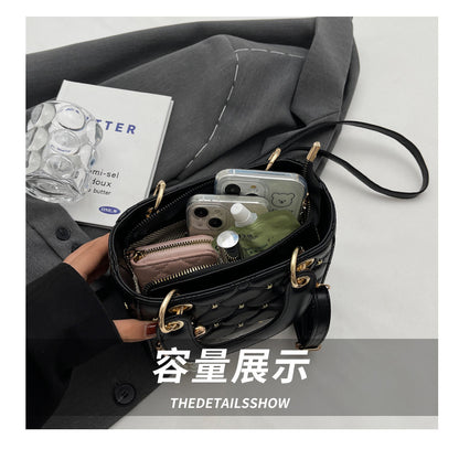 Rhombus embroidery pearl handbag bucket bag