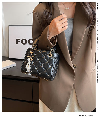 Rhombus embroidery pearl handbag bucket bag