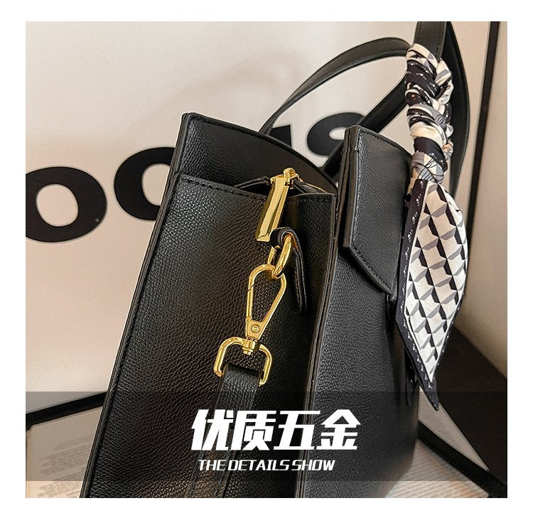 Single Shoulder Bag One Size Small Square Bag Women's Bag PU 2025 Autumn Zipper
