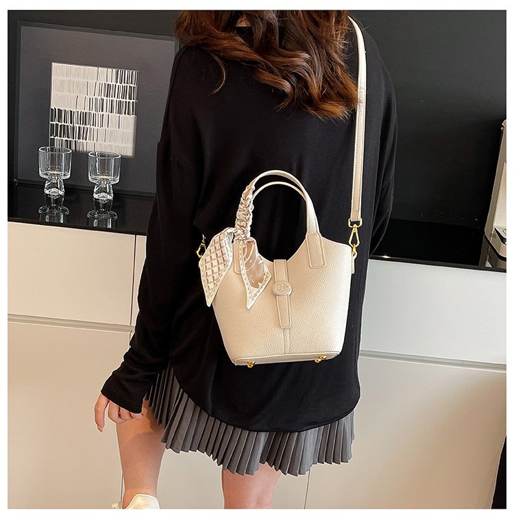 One Size Bucket Bag Vegetable Basket Bag Women's Bag PU