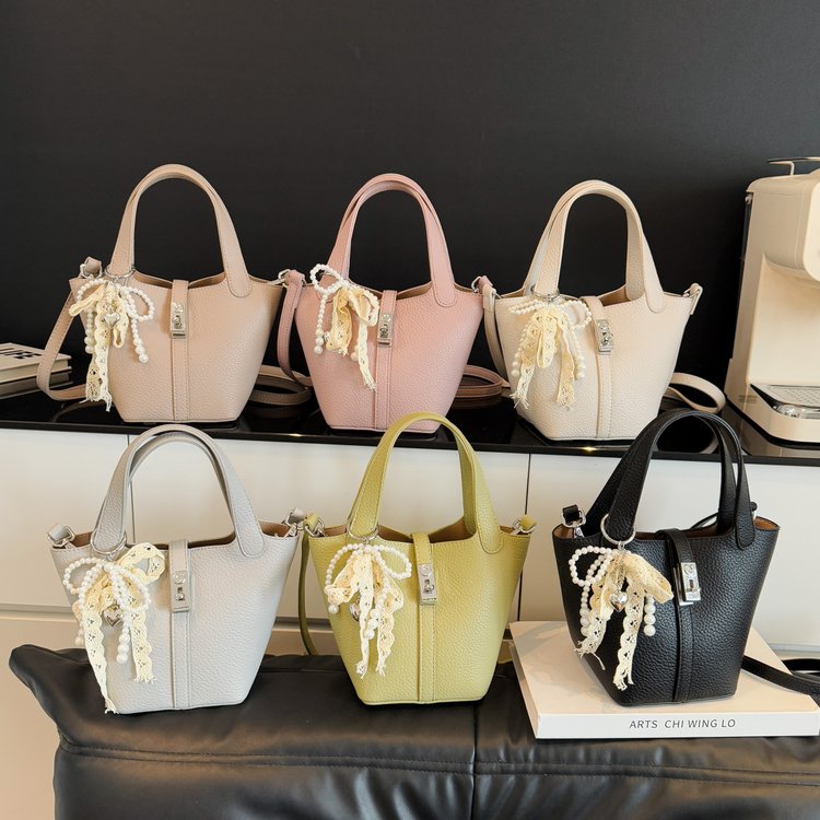 Bucket Bag Women's Bag PU Shoulder Bag Lock Buckle