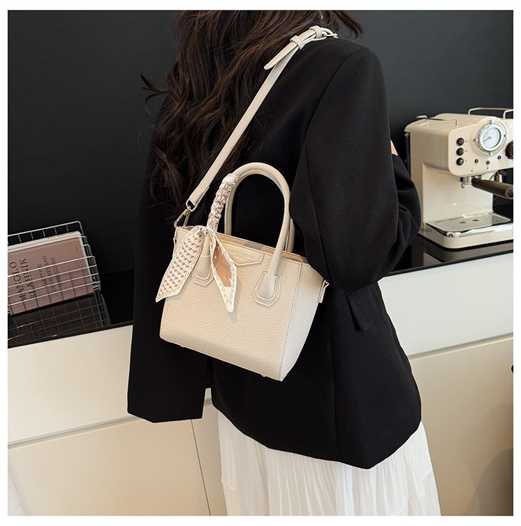 Single Shoulder Crossbody Handbag PU Zipper One Size Women's Bag