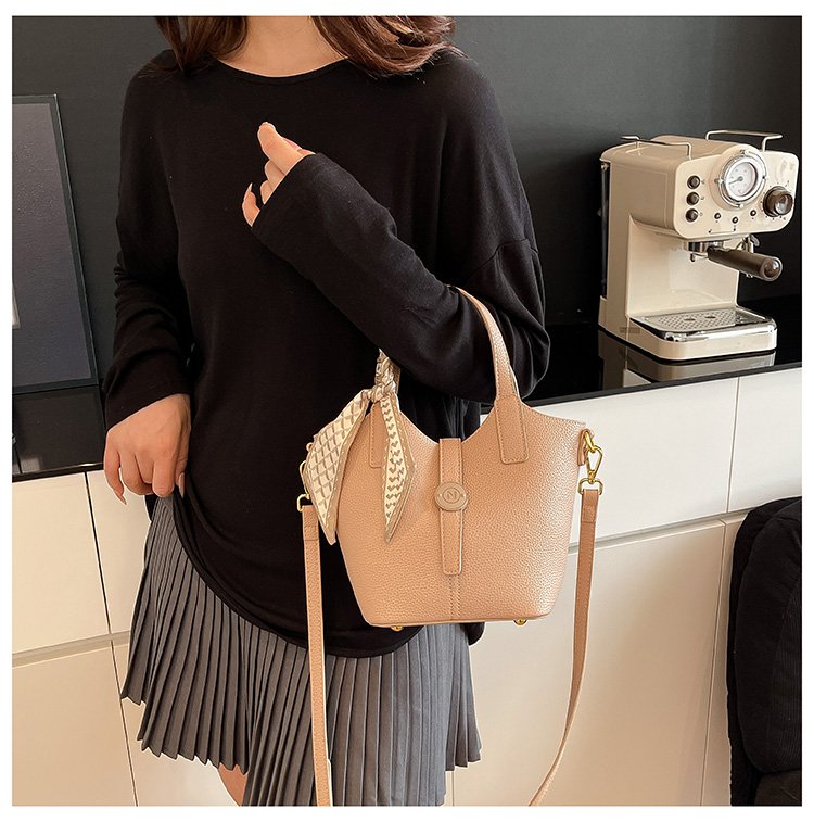 One Size Bucket Bag Vegetable Basket Bag Women's Bag PU