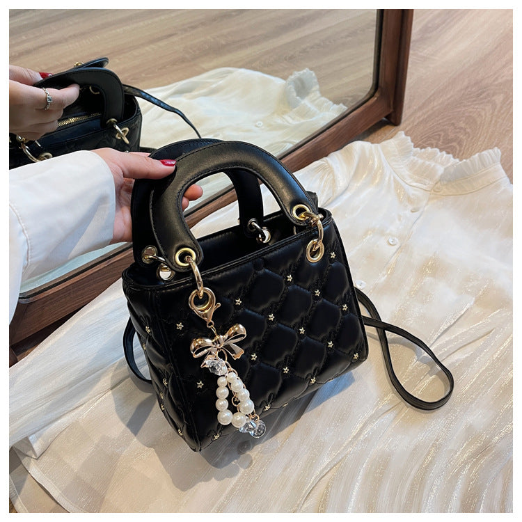 Rhombus embroidery pearl handbag bucket bag