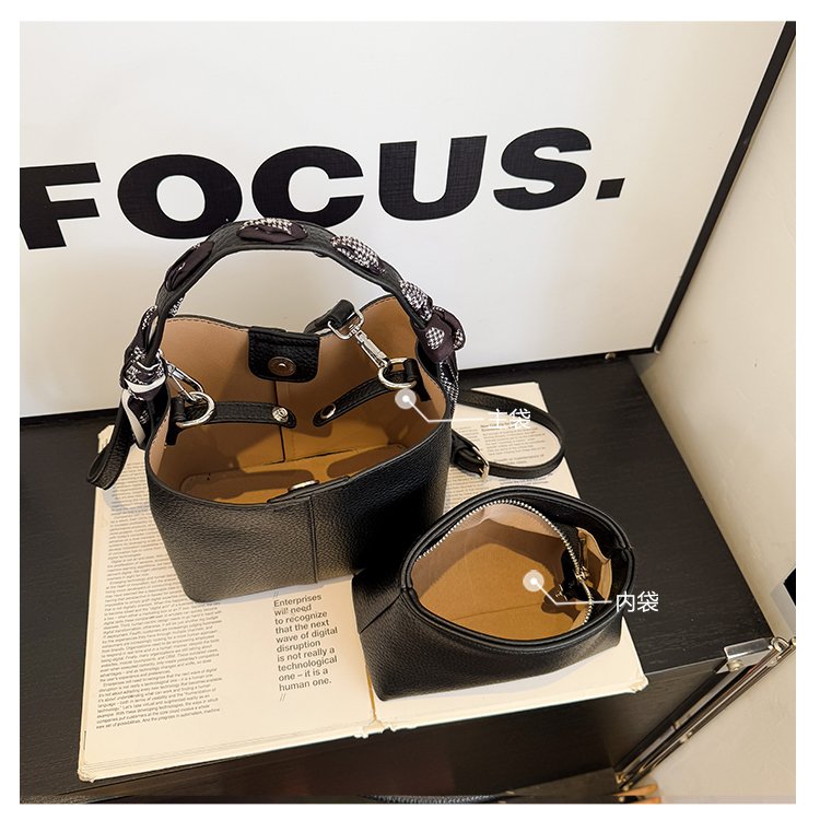 Women's Bag PU One Size Bucket Bag Magnetic Buckle Shoulder Bag