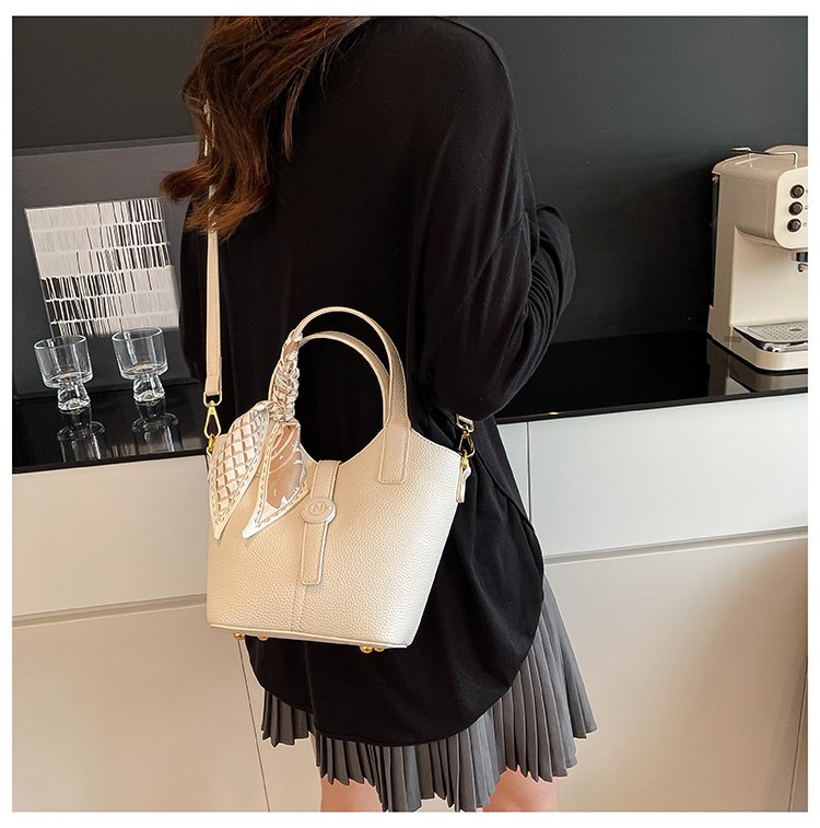 One Size Bucket Bag Vegetable Basket Bag Women's Bag PU