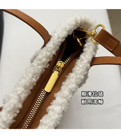 Autumn and Winter Super Hot Style Furry Handbag for Women Simple Fashion Versatile Stylish Single Shoulder Crossbody Bag