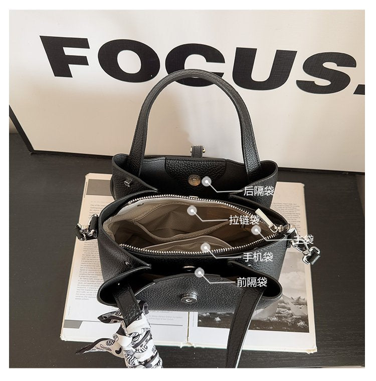 Magnetic Buckle Shoulder Bag Women's Bag 2025 Spring Tote Bag PU One Size