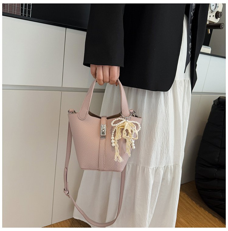 Bucket Bag Women's Bag PU Shoulder Bag Lock Buckle