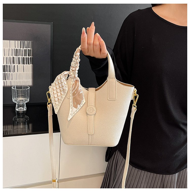One Size Bucket Bag Vegetable Basket Bag Women's Bag PU