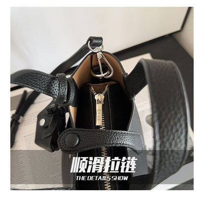 Bucket Bag Shoulder Bag One Size 2025 Spring Magnetic Buckle PU Women's Bag