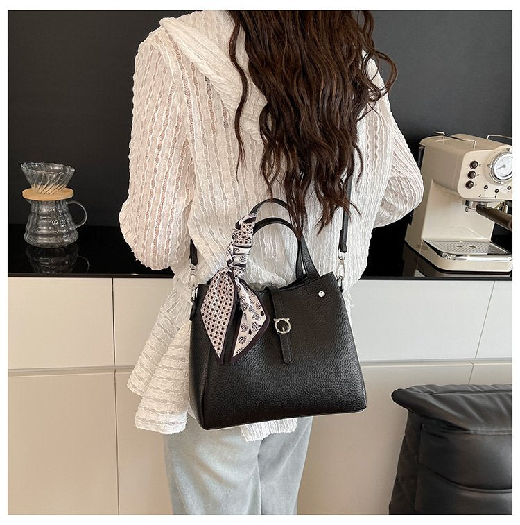 Magnetic Buckle Shoulder Bag Women's Bag 2025 Spring Tote Bag PU One Size
